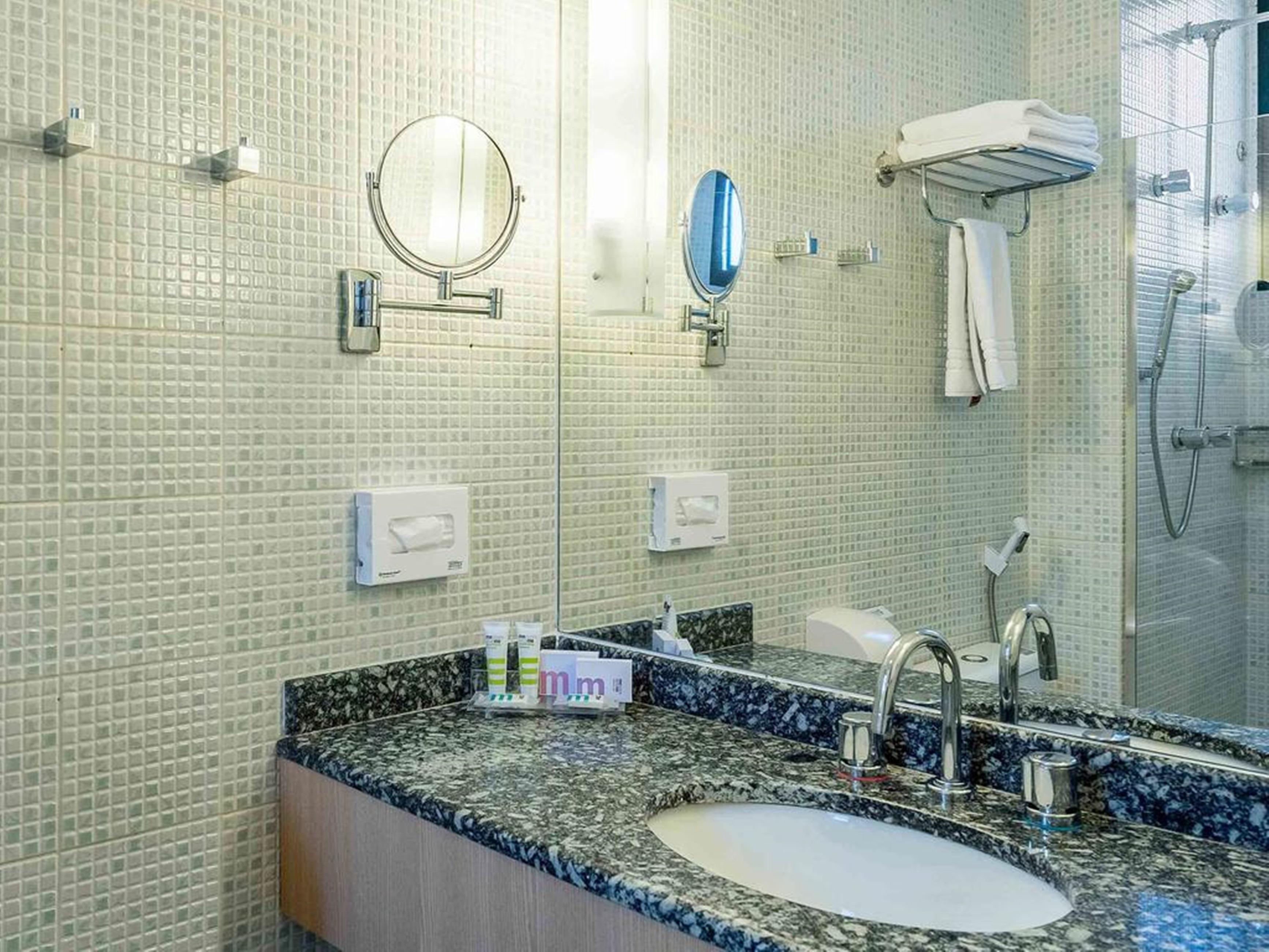 Mercure Nacoes Unidas Hotel 4*