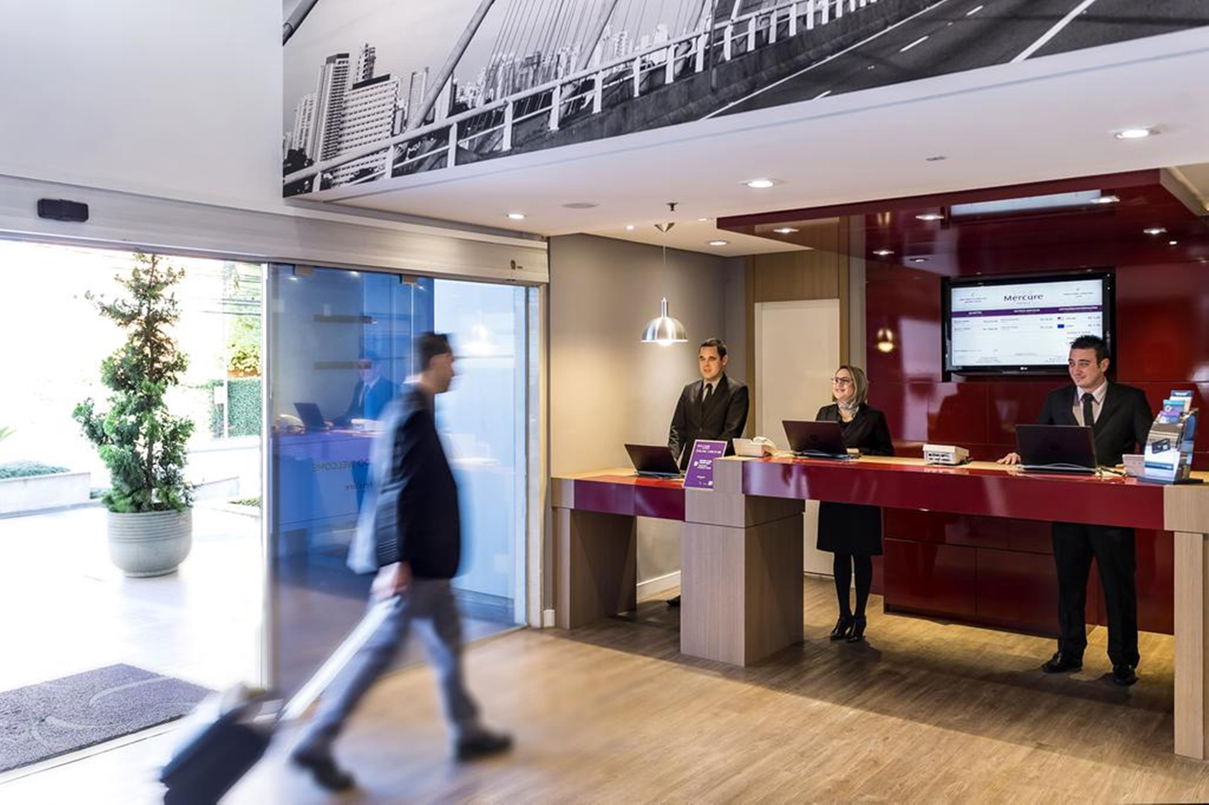 Mercure Nacoes Unidas Hotel