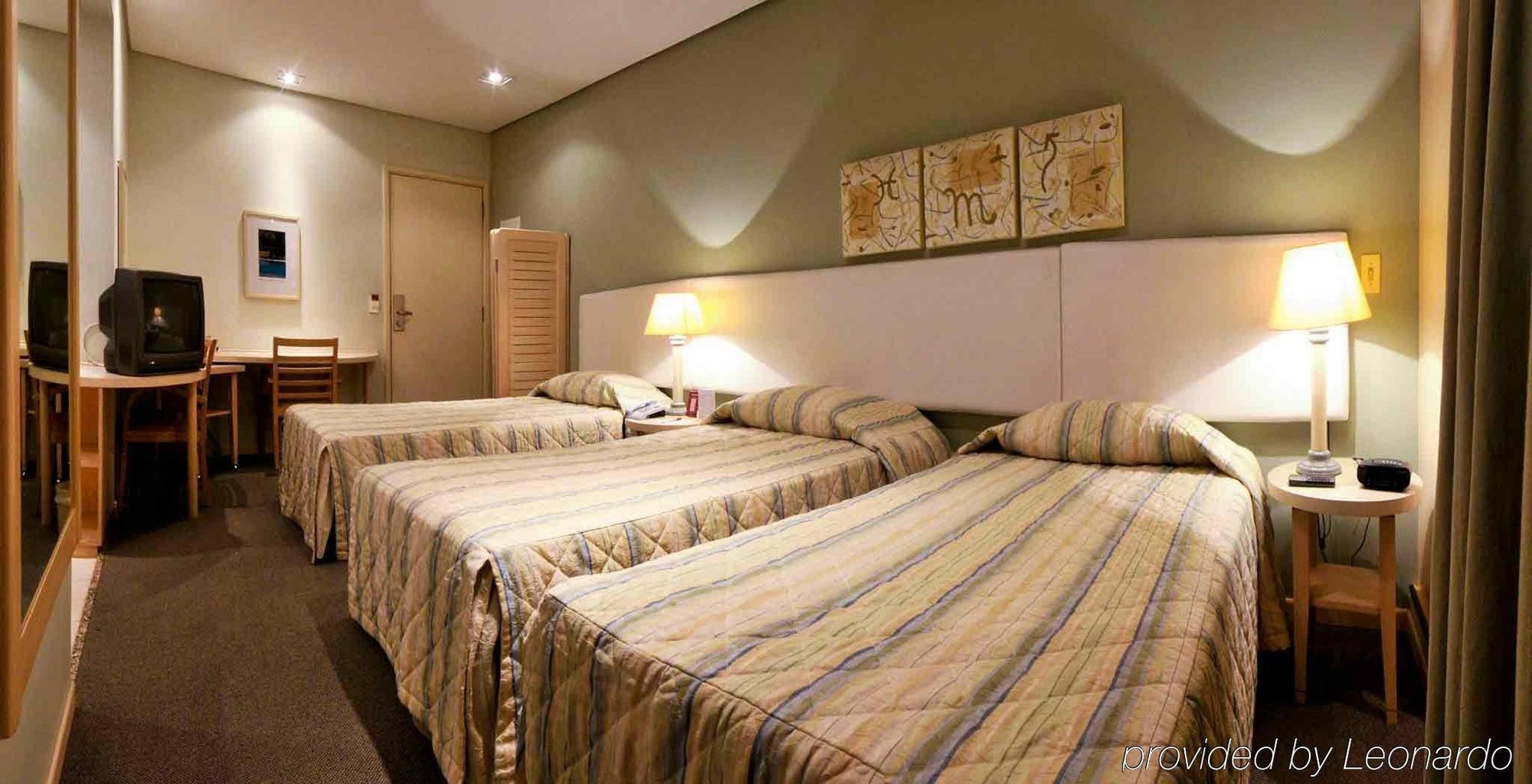 Hotel Mercure Nacoes Unidas 4*