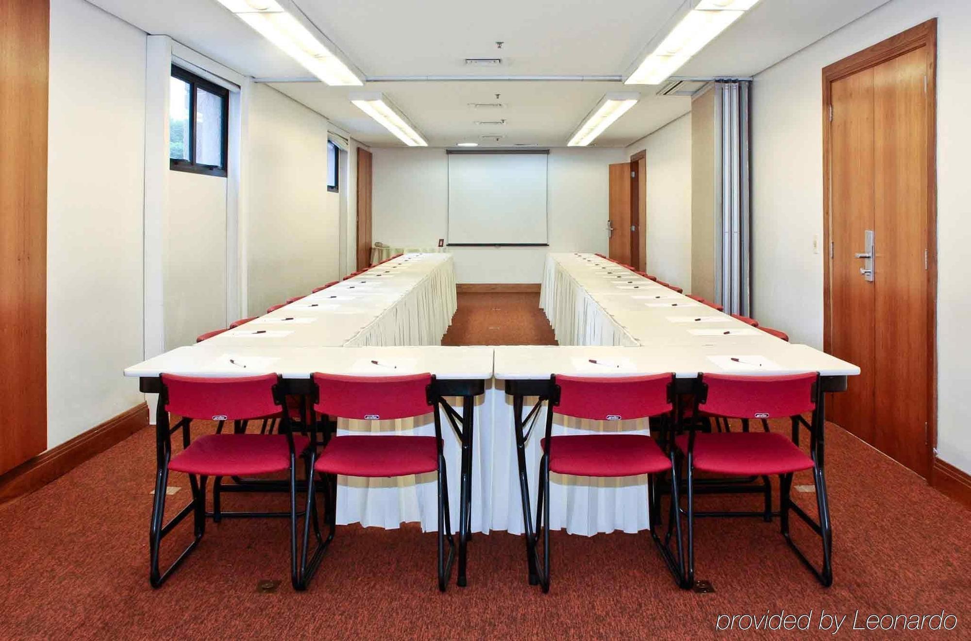 Mercure Nacoes Unidas Hotel